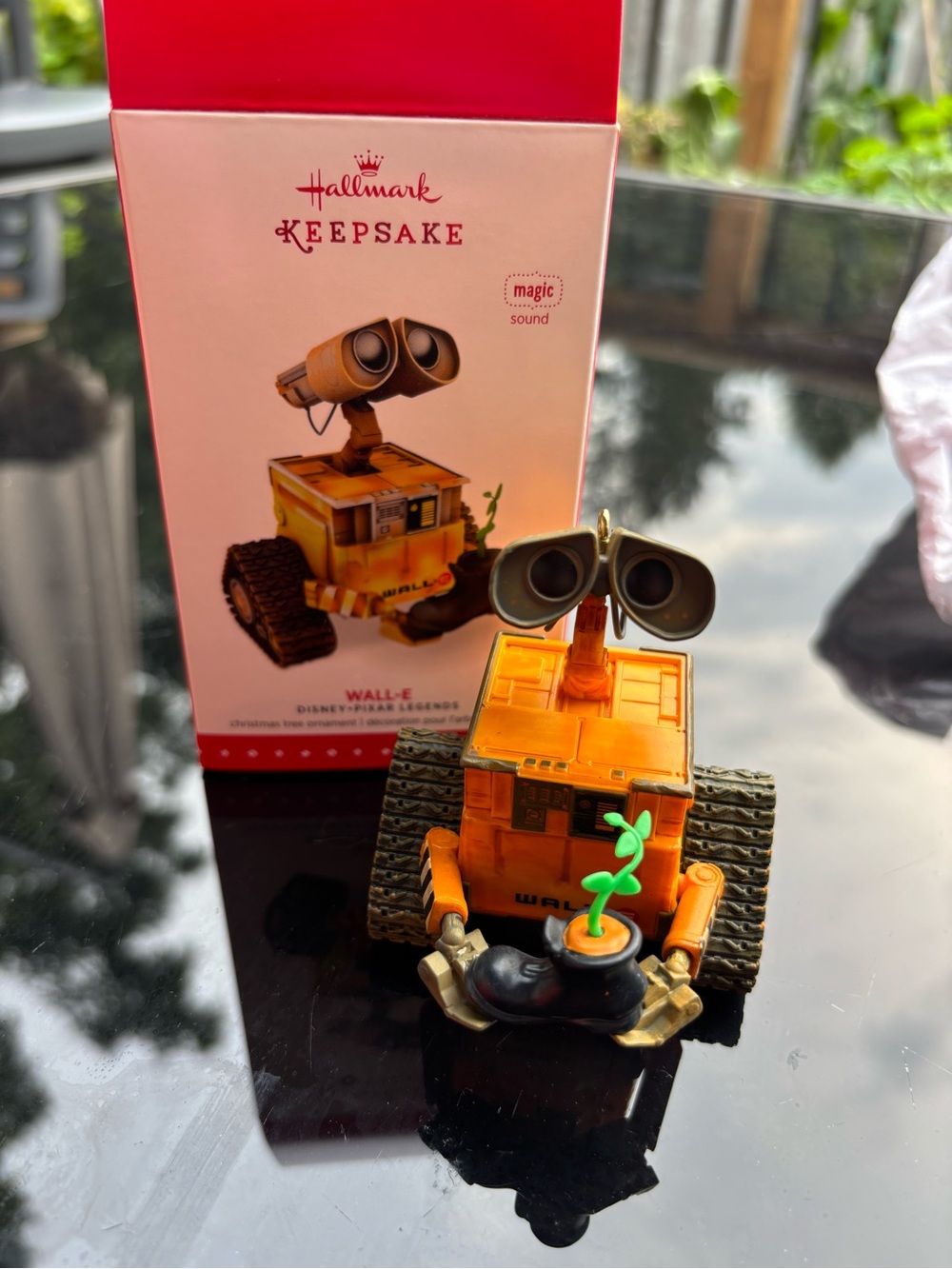 RARE Disney Pixar WALL-E 2015 Hallmark Keepsake Ornament - Magic Sound